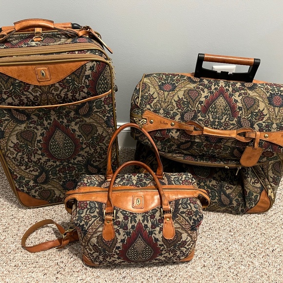 Hartmann Bags Hartmann Tapestry Vintage Luggage Poshmark